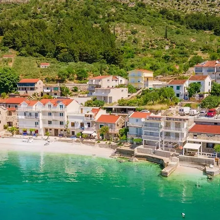 Διαμέρισμα Malena *